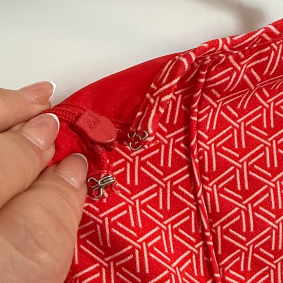 Banana Republic Red Geometric Sleeveless Peplum Top | Size 8 - Picture 6 of 7